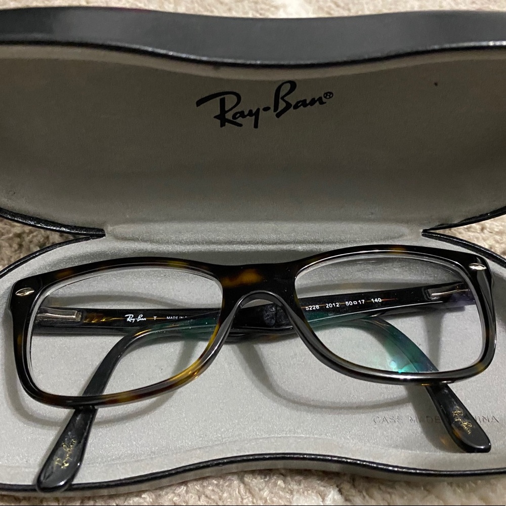 Ray Ban Glasses Frame and Case
